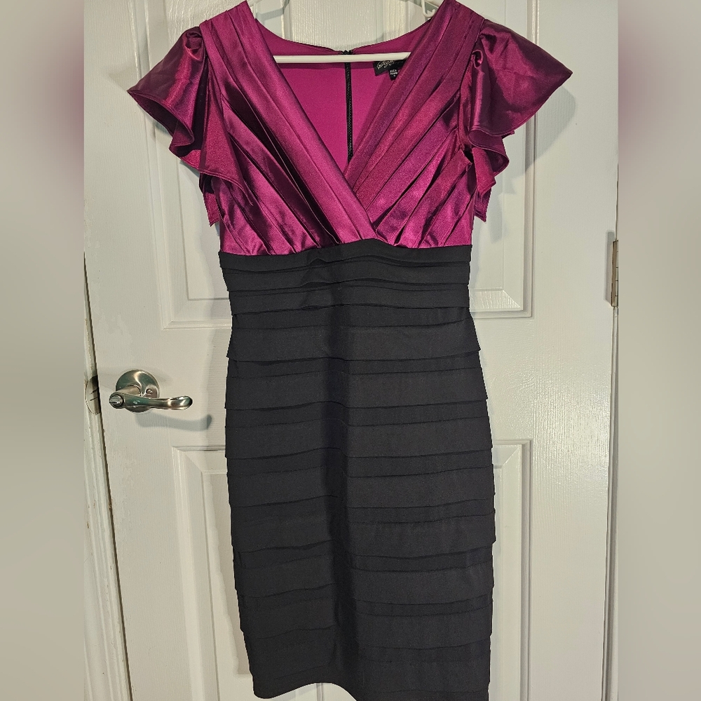 Signature by Sangria Black and Purple Midi Dress Women's Size 6